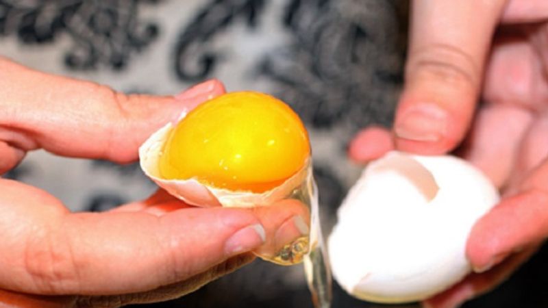 Lòng đỏ trứng có đánh bông được không? Hướng dẫn cách đánh bông trứng